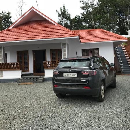 Friends Valley Home Stay Kattappana Eksteriør bilde